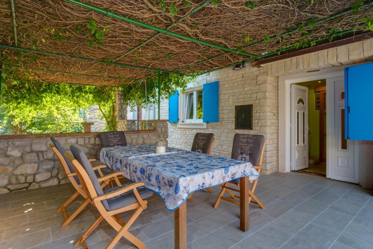 Appartement Isabela à Mali Lošinj Extérieur photo
