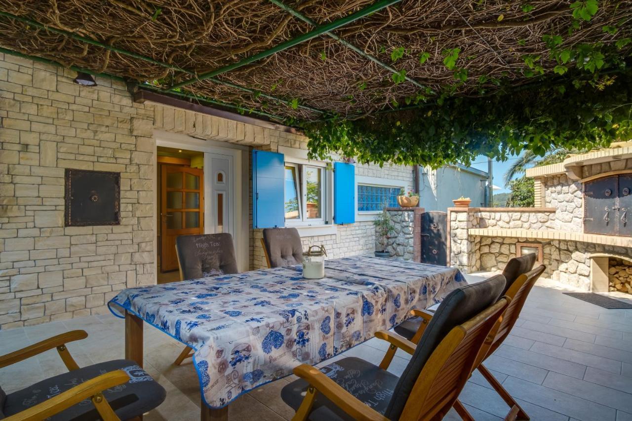 Appartement Isabela à Mali Lošinj Extérieur photo